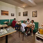 La Caravelle