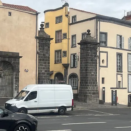 La Caravelle 2* Riom