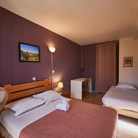 Hotel La Caravelle 2*