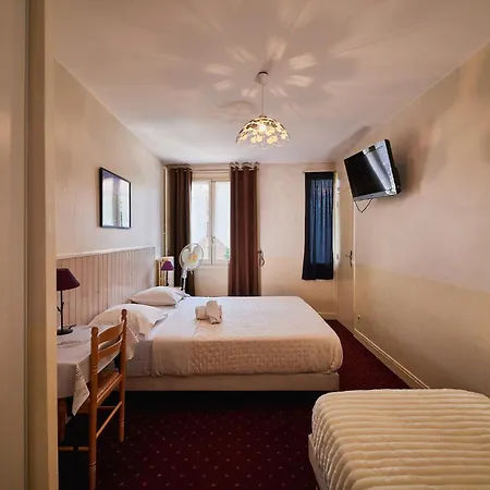 La Caravelle 2* Риом