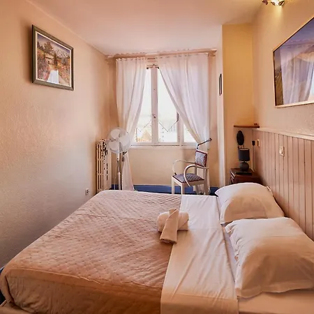 Hotel La Caravelle Riom