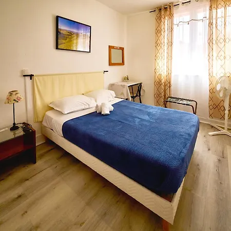 Hotel La Caravelle Riom