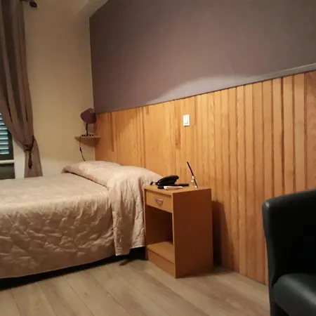 La Caravelle Hotel Riom