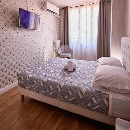 Hotel La Caravelle Riom