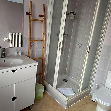 La Caravelle 2* Riom