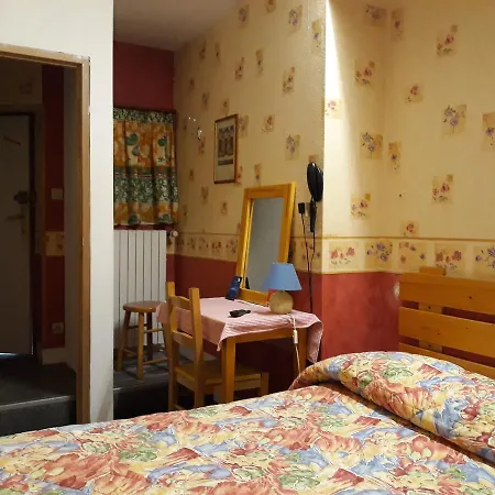 Hotel La Caravelle Riom